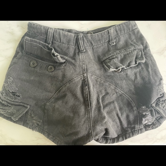 Carmar black ripped shorts - Picture 2 of 4